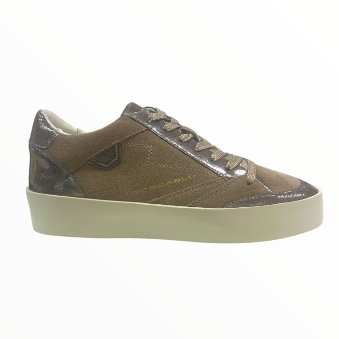 Tosca Blu sneaker vibes