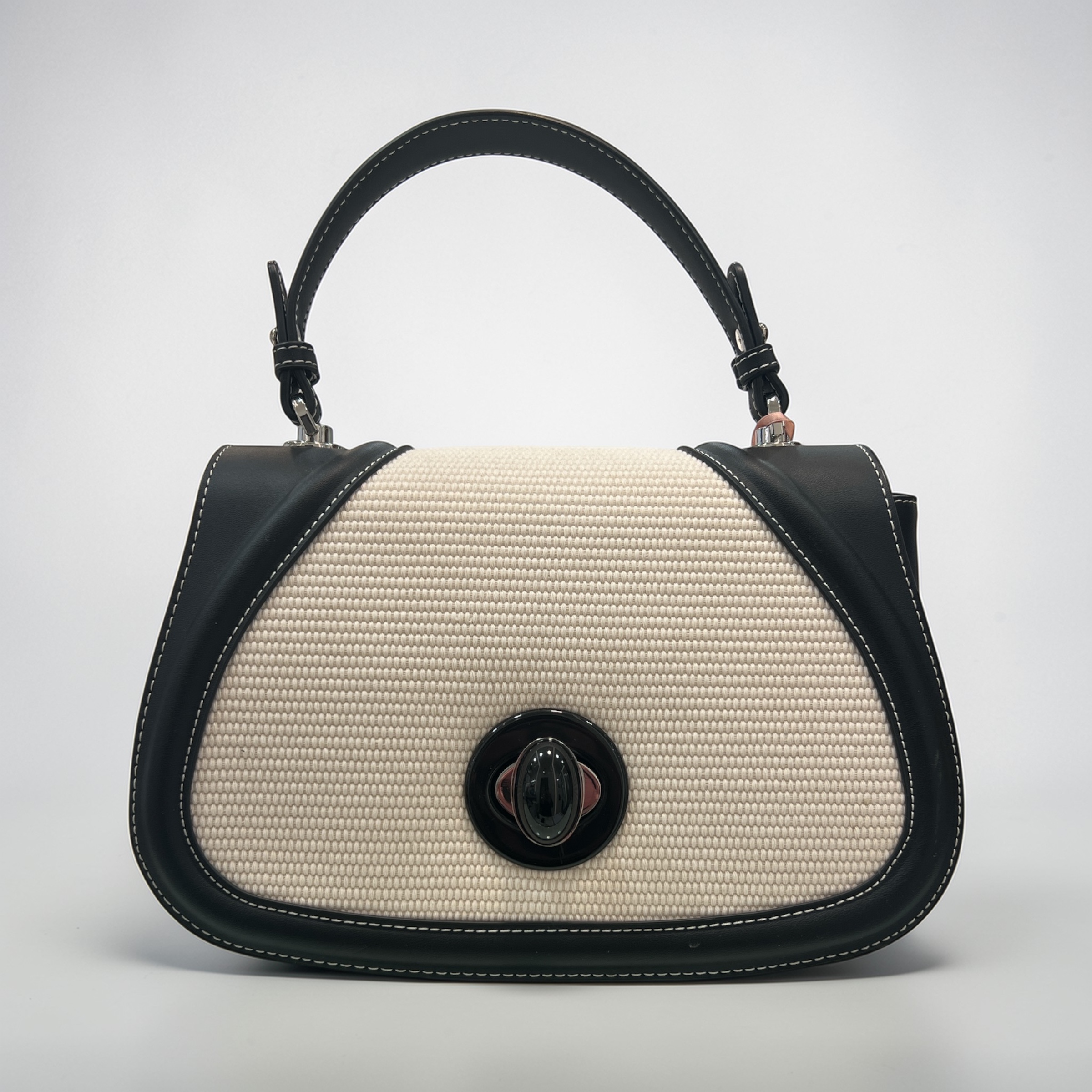 Alessia Massimo style 1873